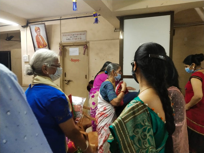 visit-to-vataslya-trust-sanpada (2)